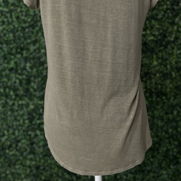 American Eagle Top - Picture 8 of 9